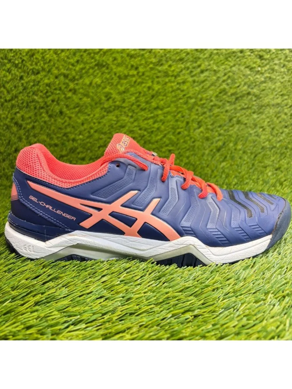 Asics Gel-Challenger 11 Womens Size 10 Blue Pink Running Tennis Shoes Sneakers